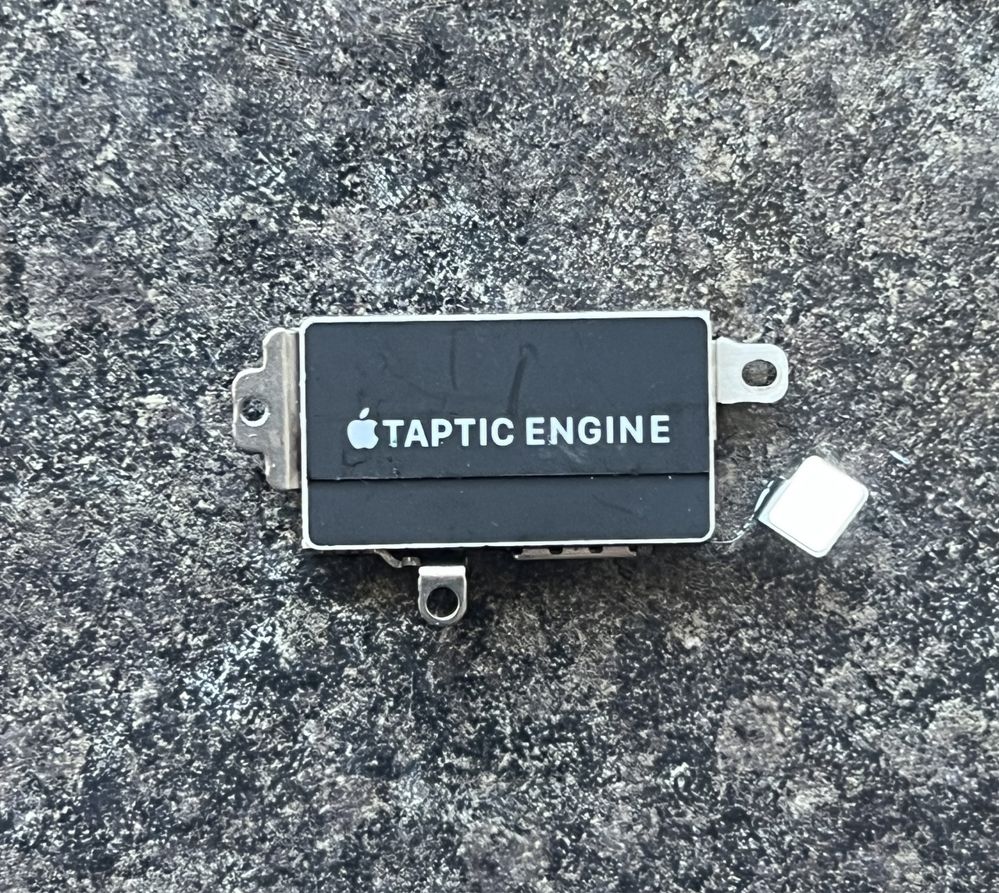 iPhone 11 Pro Max - Taptic Engine / silniczek wibracjii
