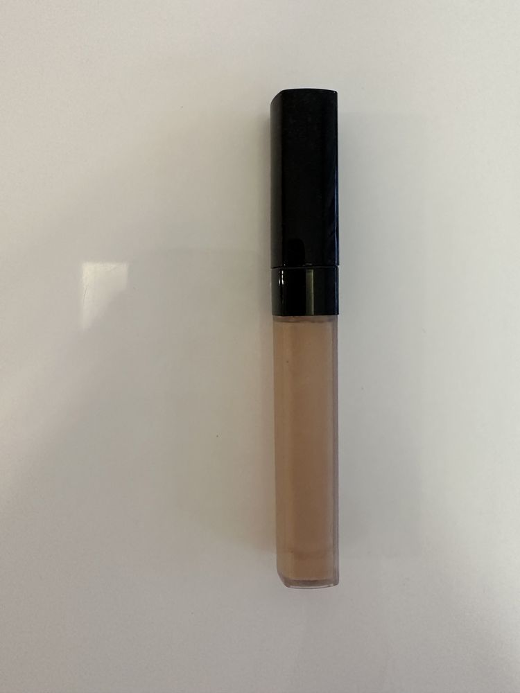 Chanel Le correcteur de chanel B20  Trwały korektor pod oczy