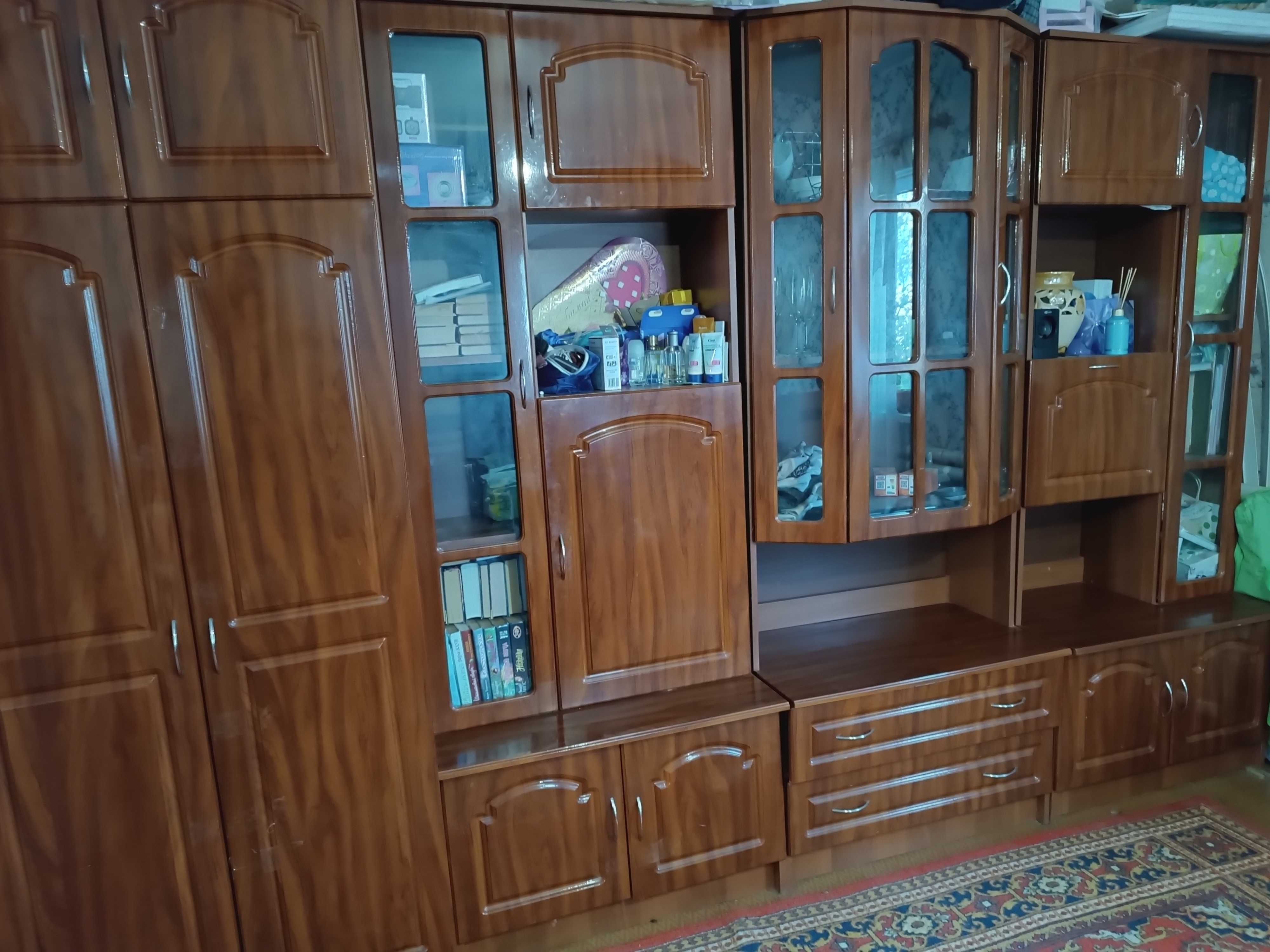 Продам меблі для вітальні