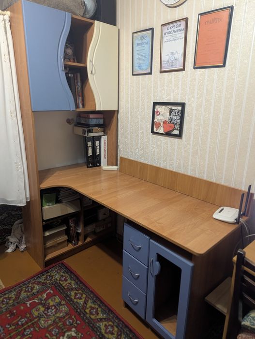 Стінка (ліжко+стіл+шафа)