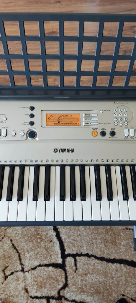 Keyboard Yamaha psr e313