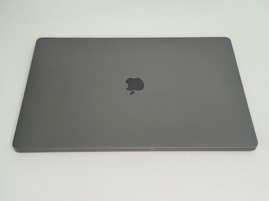 MacBook Pro 16 (A2141) - i7/32GB/512GB - faktura VAT 23%
