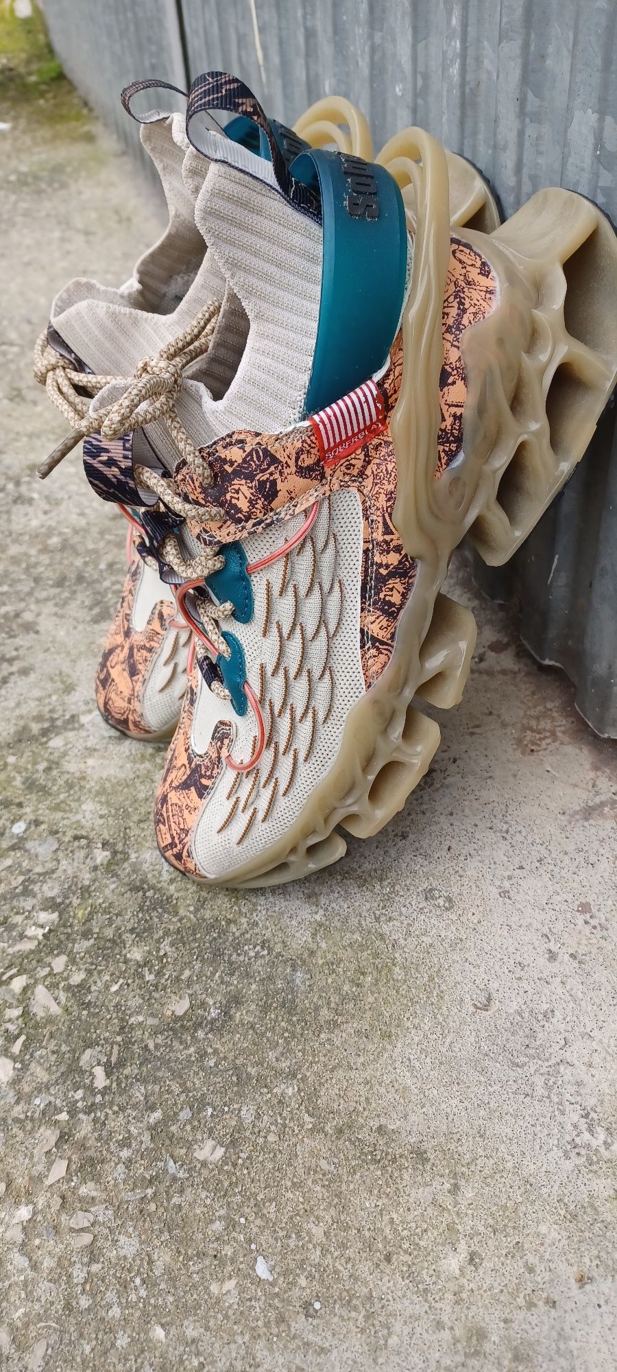 Vendo este par de tenis