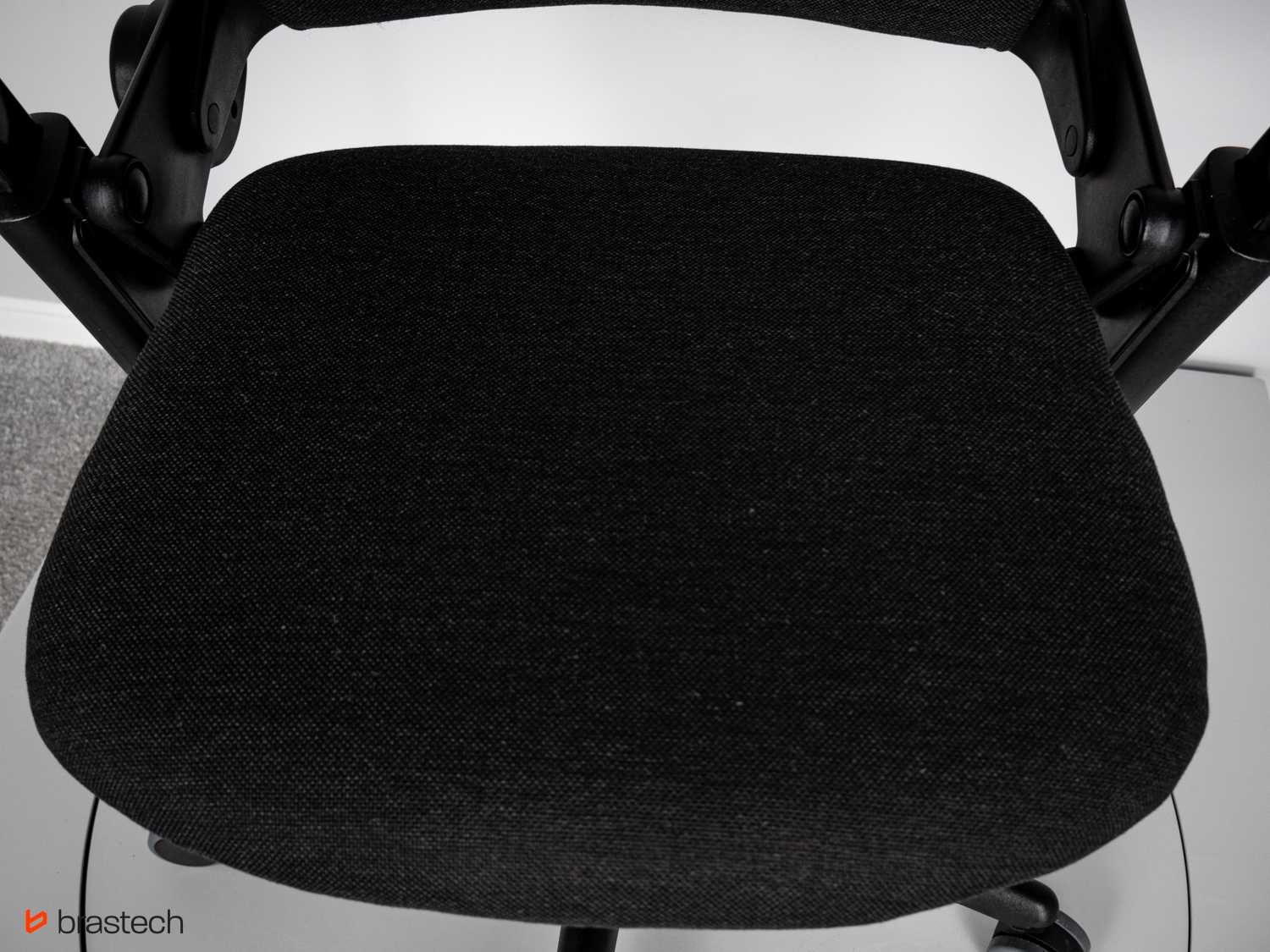 Fotel biurowy ergonomiczny Steelcase LEAP V1