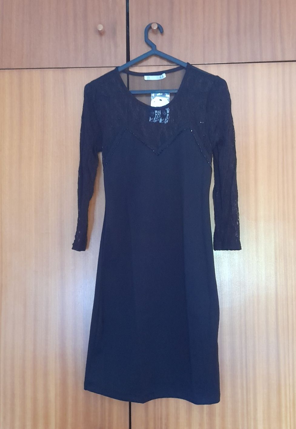 Vestido preto Lefties, novo com etiqueta.
