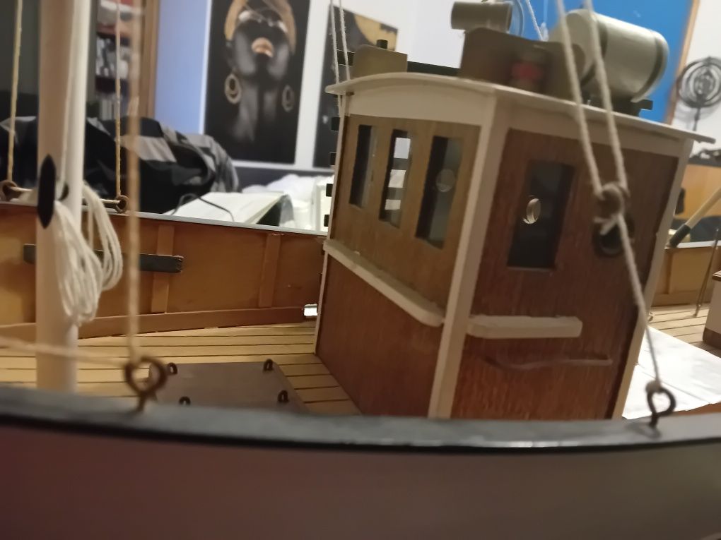 Barco Traineira pesca tradicional Setúbal aparelhos artes 80cmpx20larg