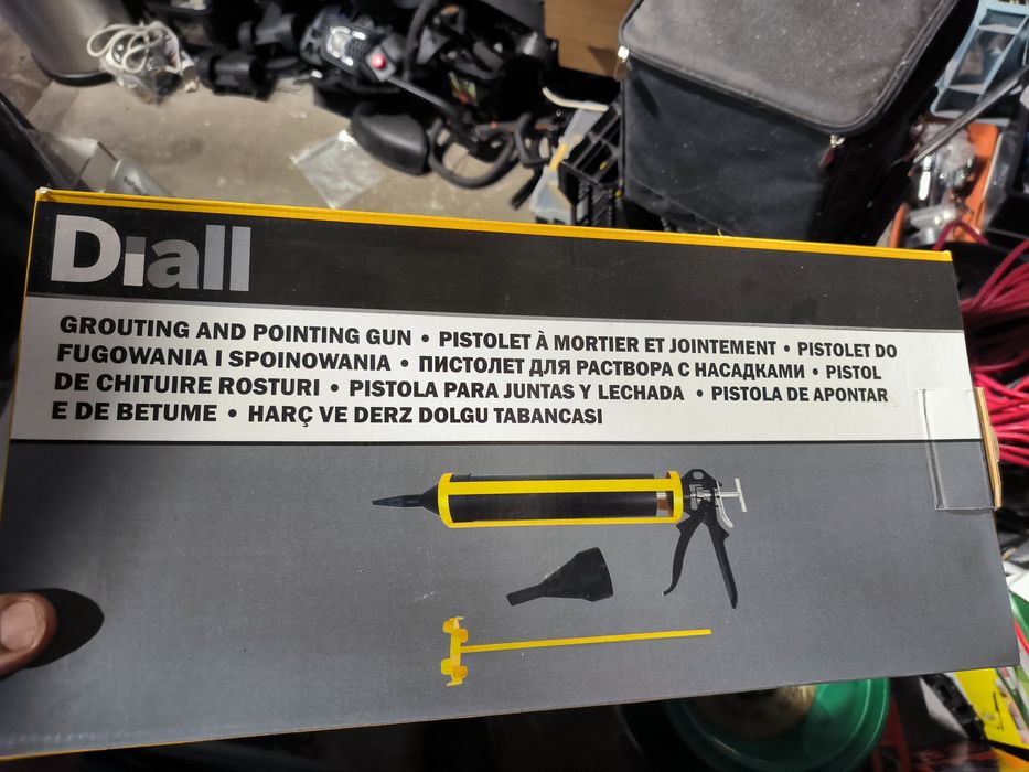 Pistolet do fugowania i spoinowania Wyciskacz do mas Diall