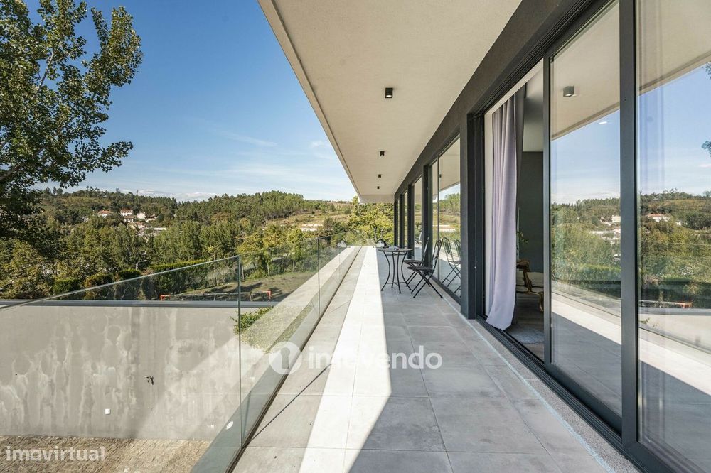 Moradia T3 única, mobilada e equipada, em Cabeceiras de Basto