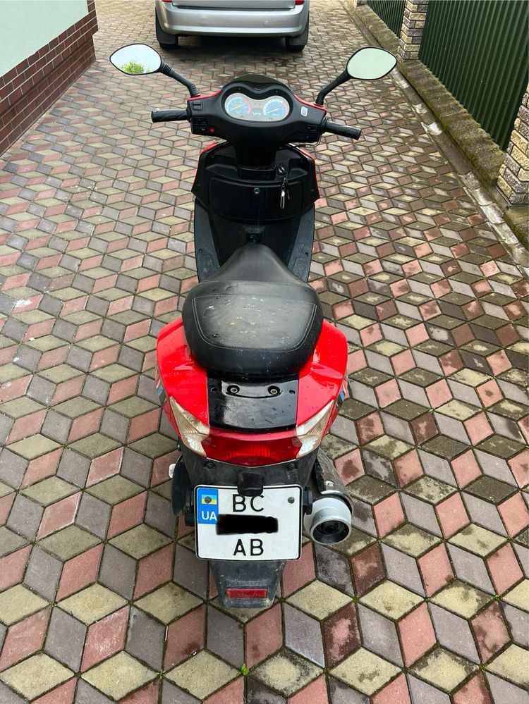 Продам скутер SPARK SP150S-17R