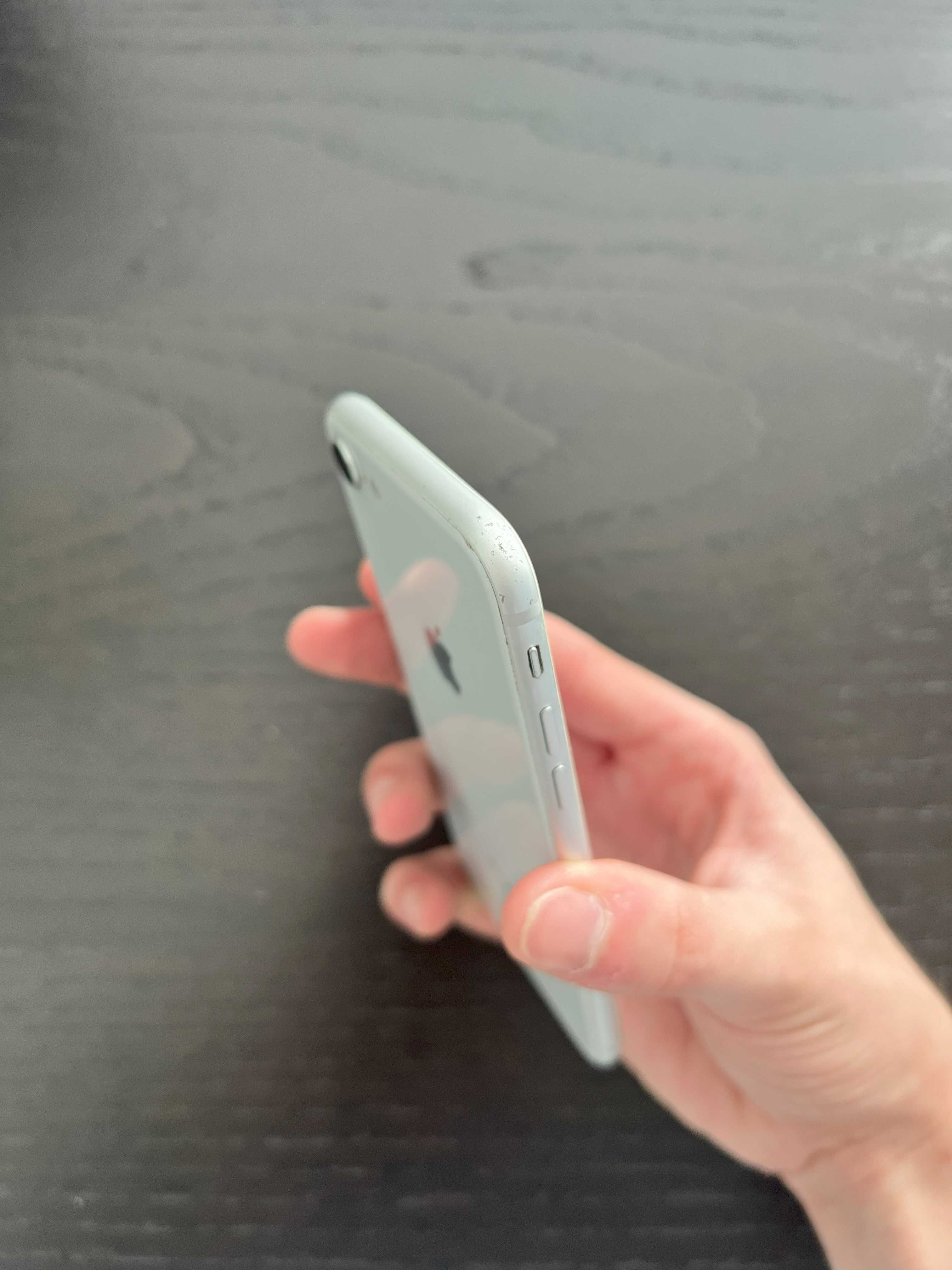 iPhone 8 Silver 256GB