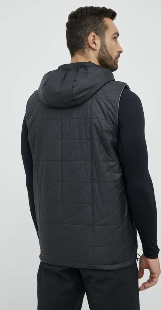 Спортивна безрукавка adidas TERREX ( розмір с )