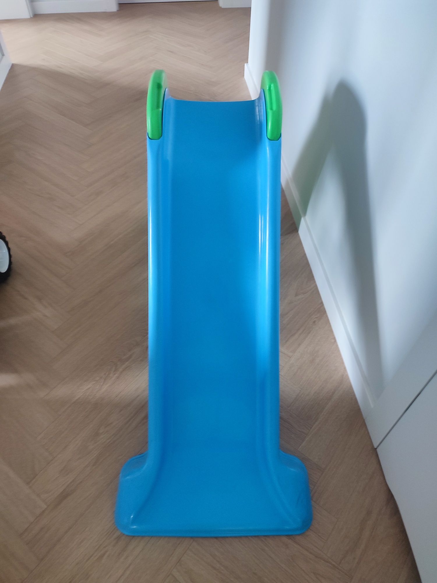 Zjeżdzalnia little tikes