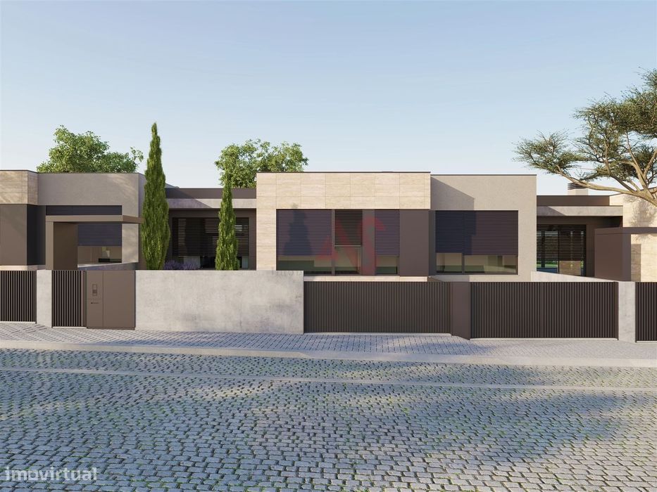 Moradia T3 de Luxo com Piscina | Empreendimento Casal das Flores | Bra