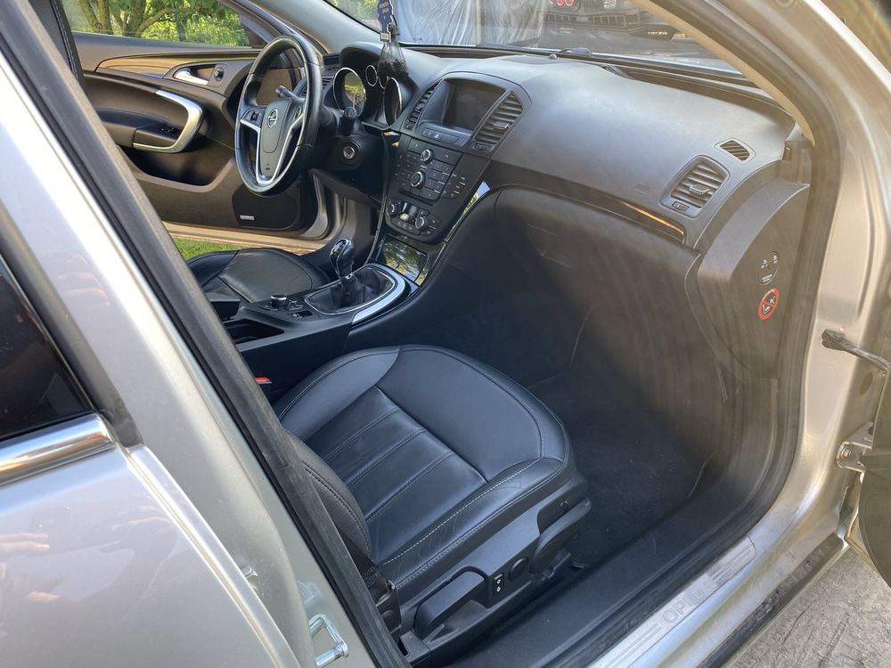 Opel Insignia 2.0 CDTi 160km, wersja Cosmo