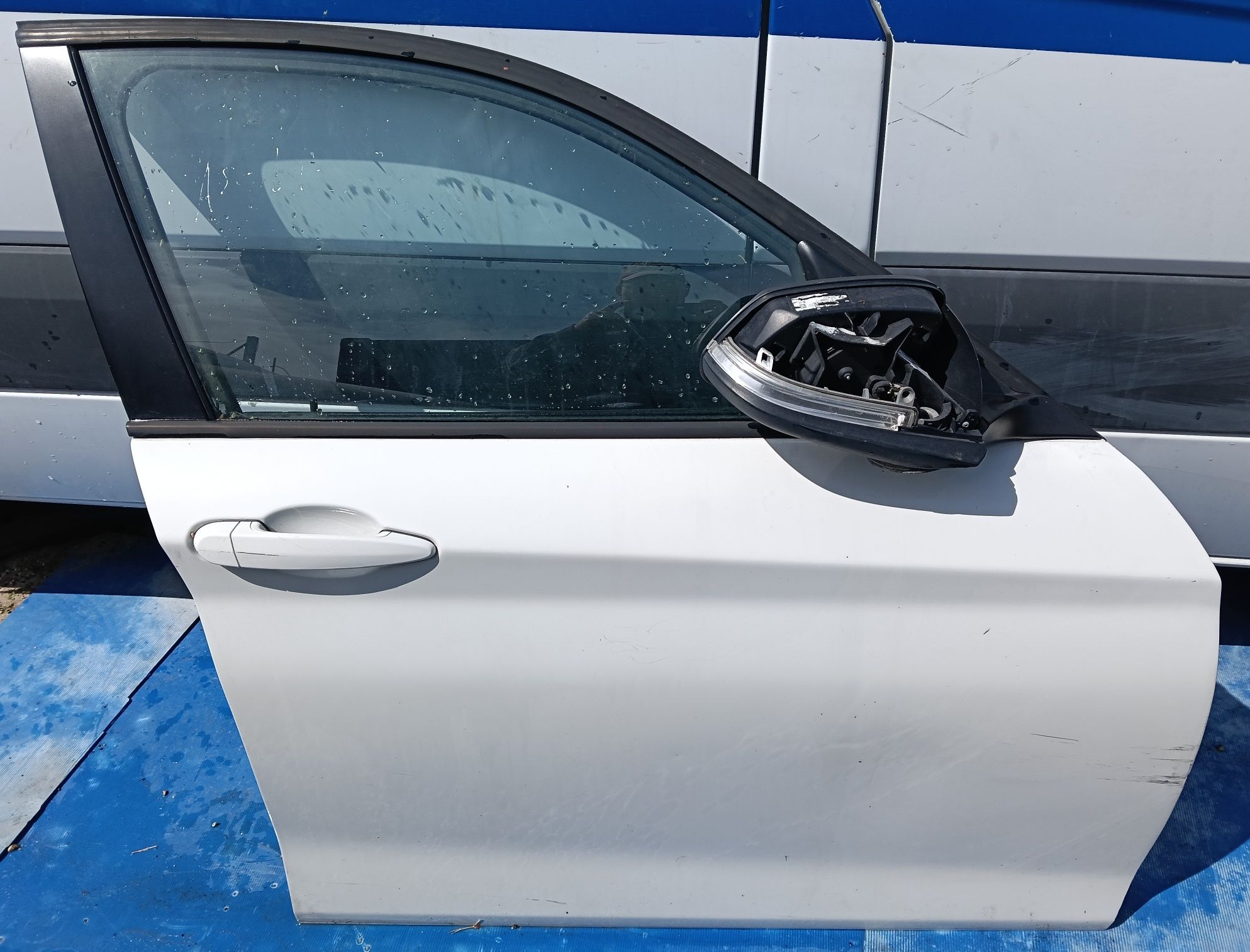 BMW F20 porta frente direita Anos 2010/2011/12/13/14/15/16/17/18/19/20