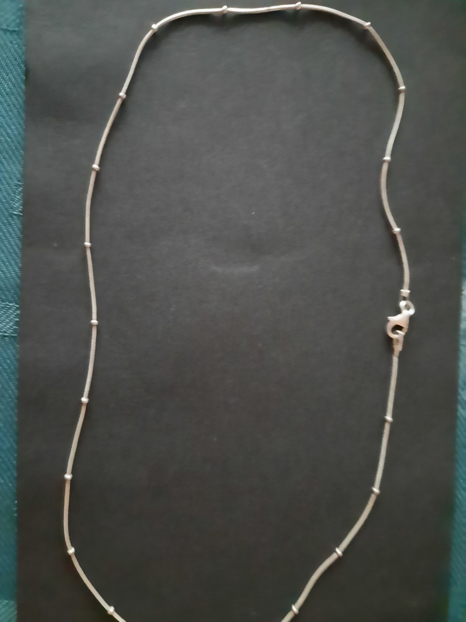 Srebrny łańcuszek z kuleczkami  dług.45/46 cm