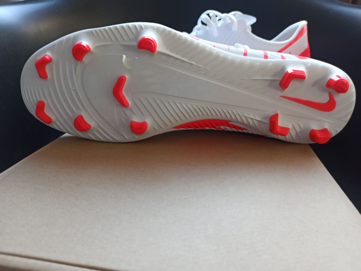 NOWE Korki Nike Mercurial Vapor 15 Club rozm. 45