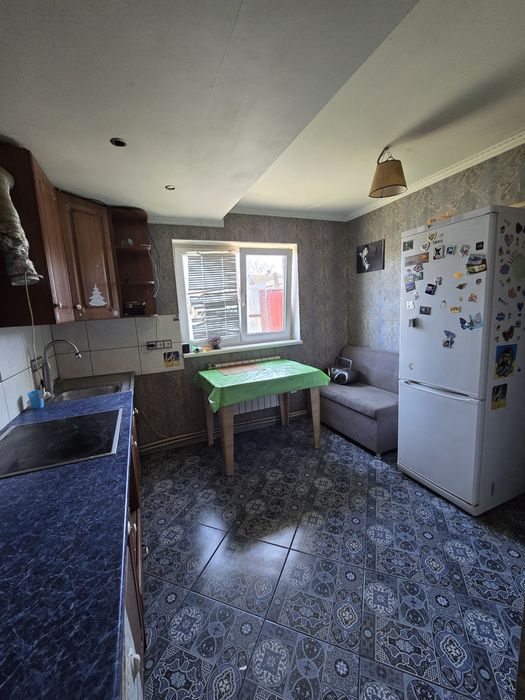 Продам дом в Безлюдовке-1