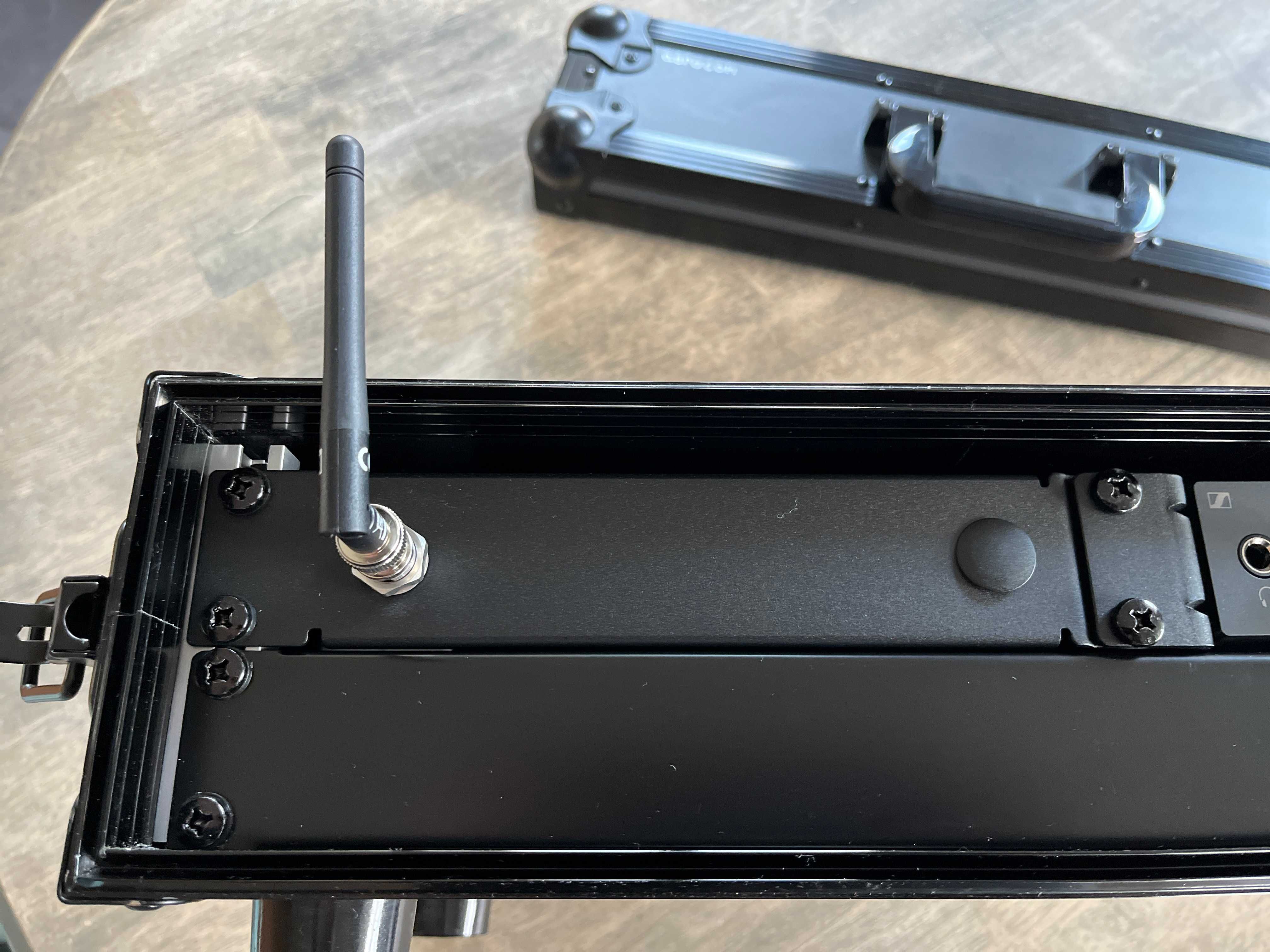 System bezprzewodowy, odsłuch Sennheiser ew IEM G4 A1
