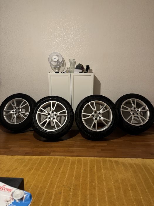Продам гарні колиса від ауді а6