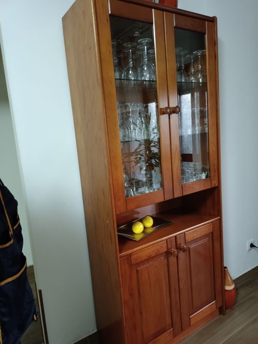 3 moveis em madeira de pinho