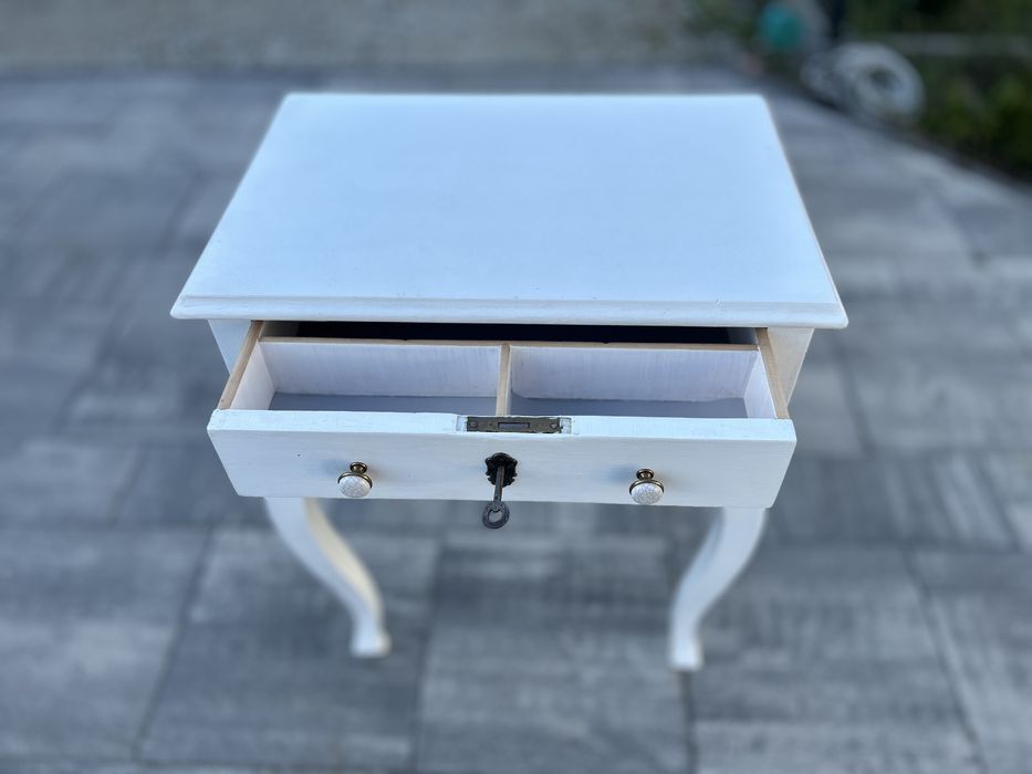 Komoda konsola drewniana biała