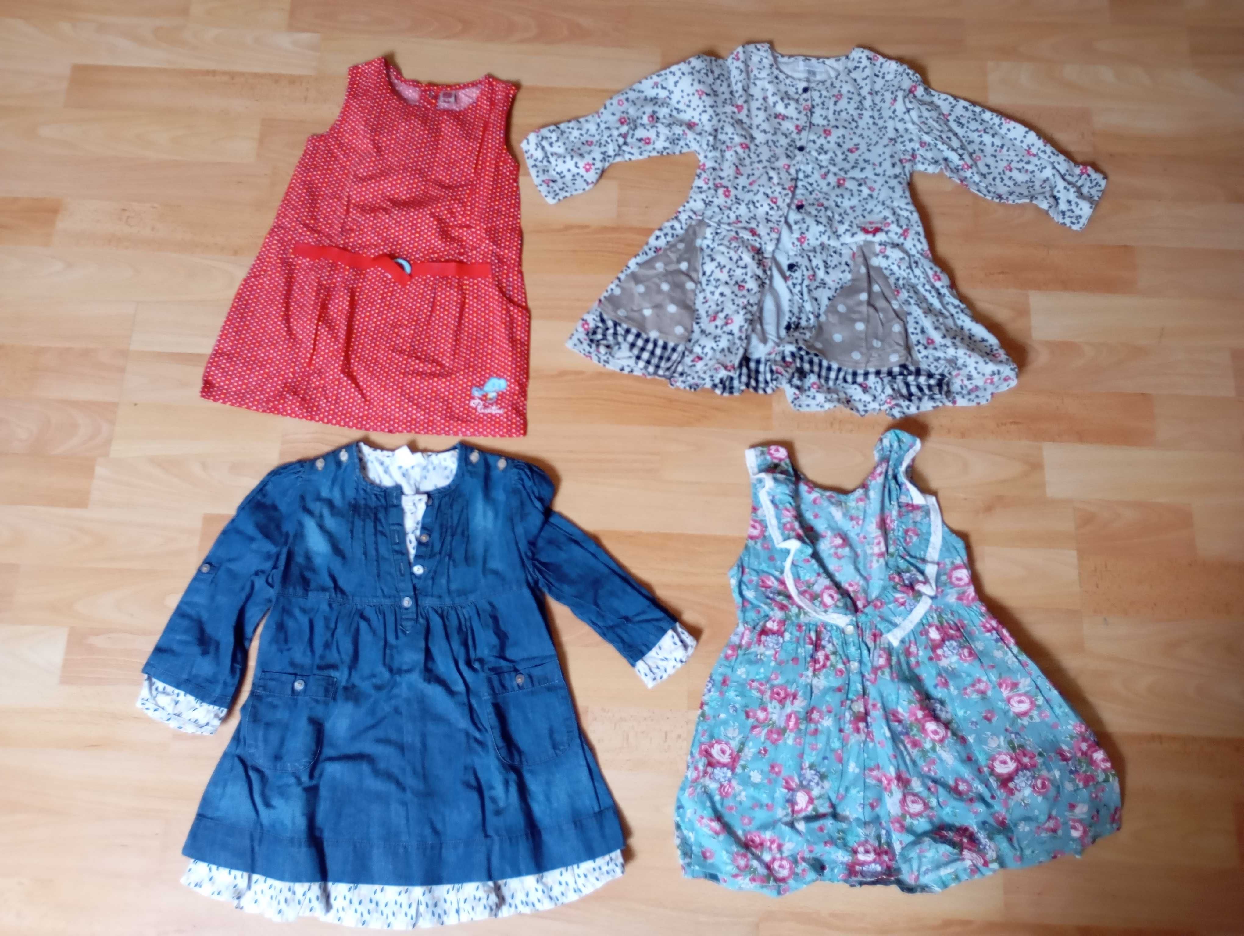 4 vestidos de criança