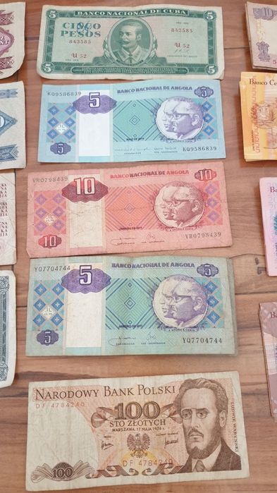 Vendo várias Notas de vários países