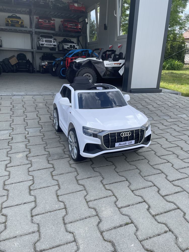 Auto na akumulator AUDI Q8 Pilot Skóra USB