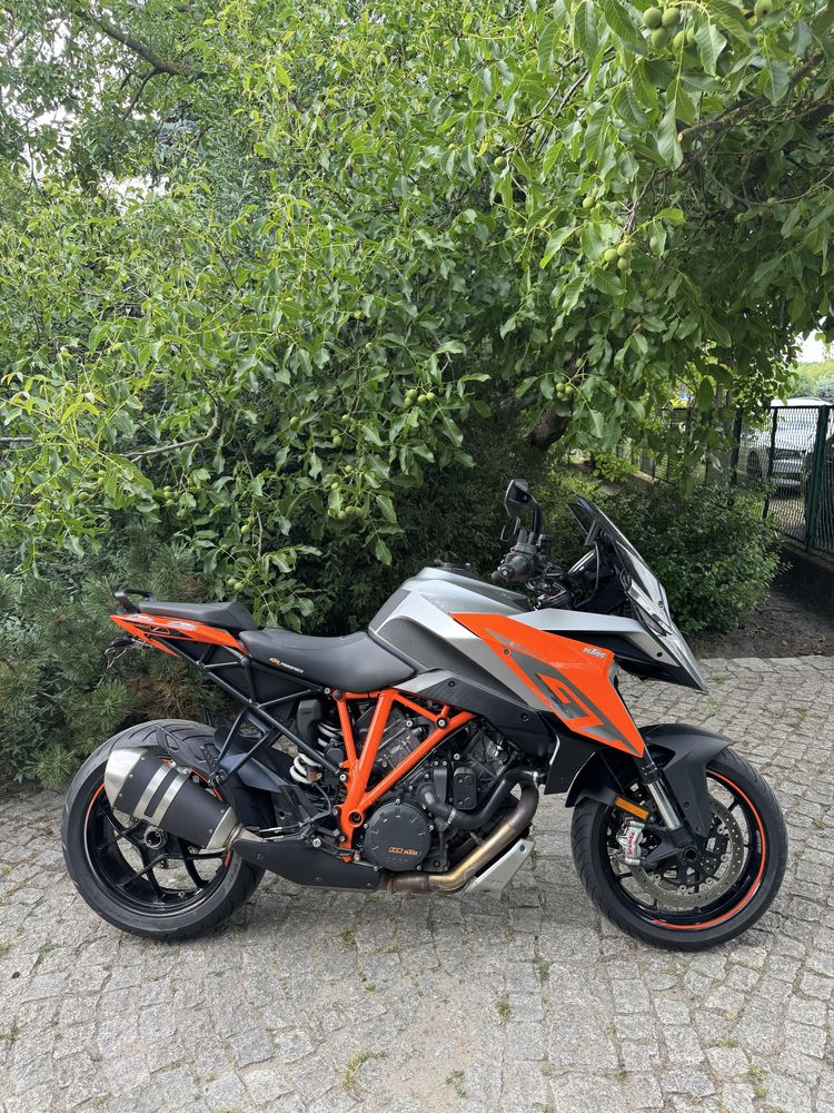 KTM Super Duke 1290 GT