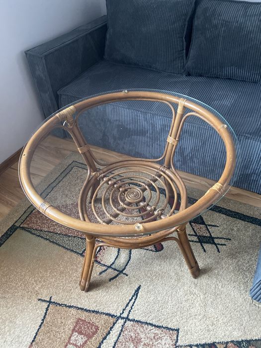 Sprzedam wiklinowy stolik