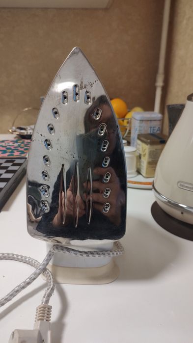 Утюги 1000вт с регулятором пара