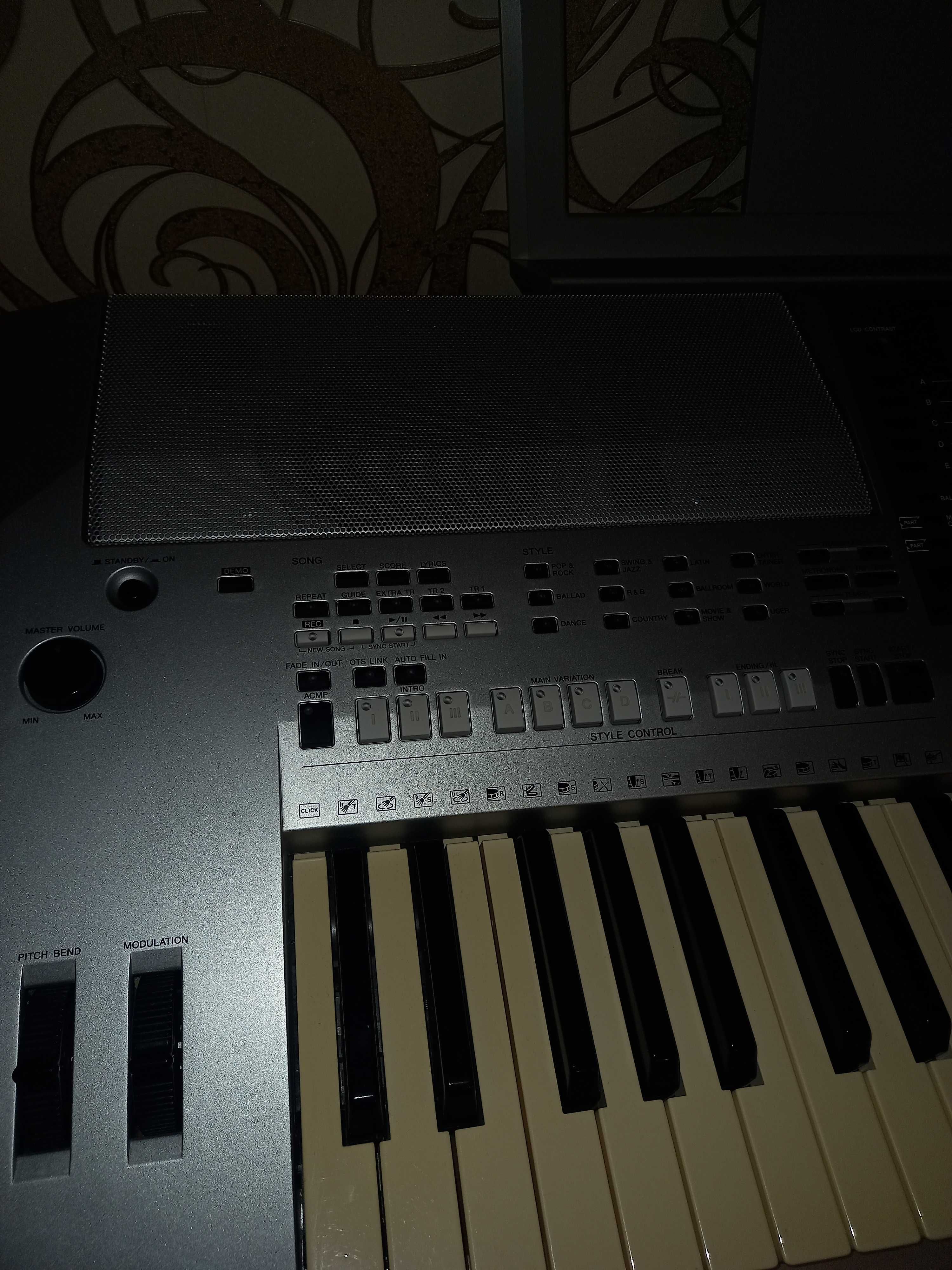 Синтезатор yamaha PSR S700