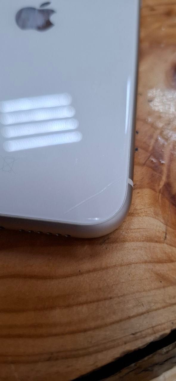 iPhone 11 белый на 128