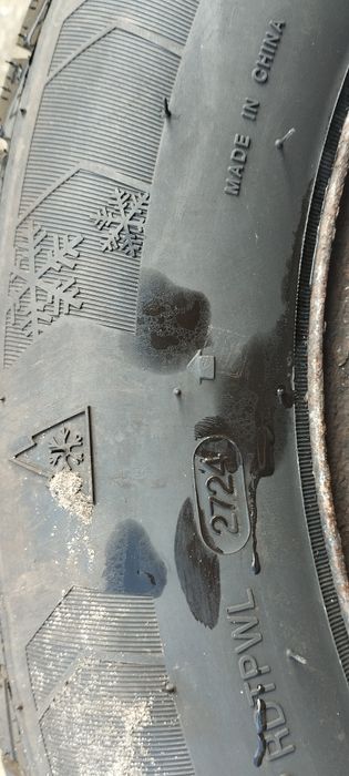 Koła zimowe Toyota Auris Yaris R 15 stan bardzo dobry 4 Sztuki