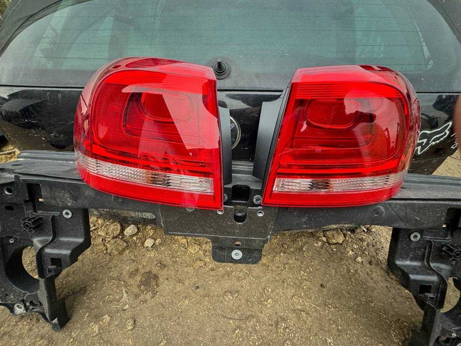Задні Фари до Volkswagen Touareg 2010-2014 (ціна за шт.)