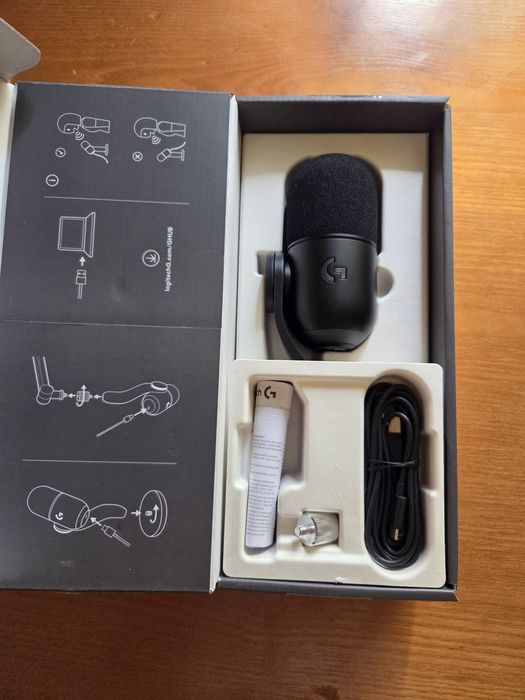 Microfone Logitech Novo mod. G yeti -RGB preto garantia