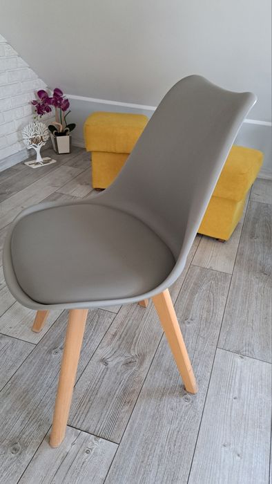 Sprzedam krzesła 6szt.