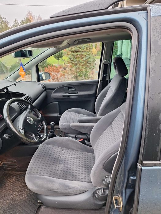 VW Sharan 1.8 t 150 KM  7 osobowy