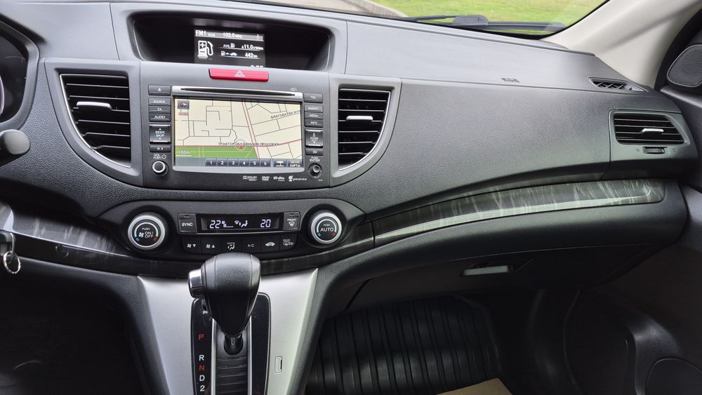 Продам офійійну HONDA CR-V