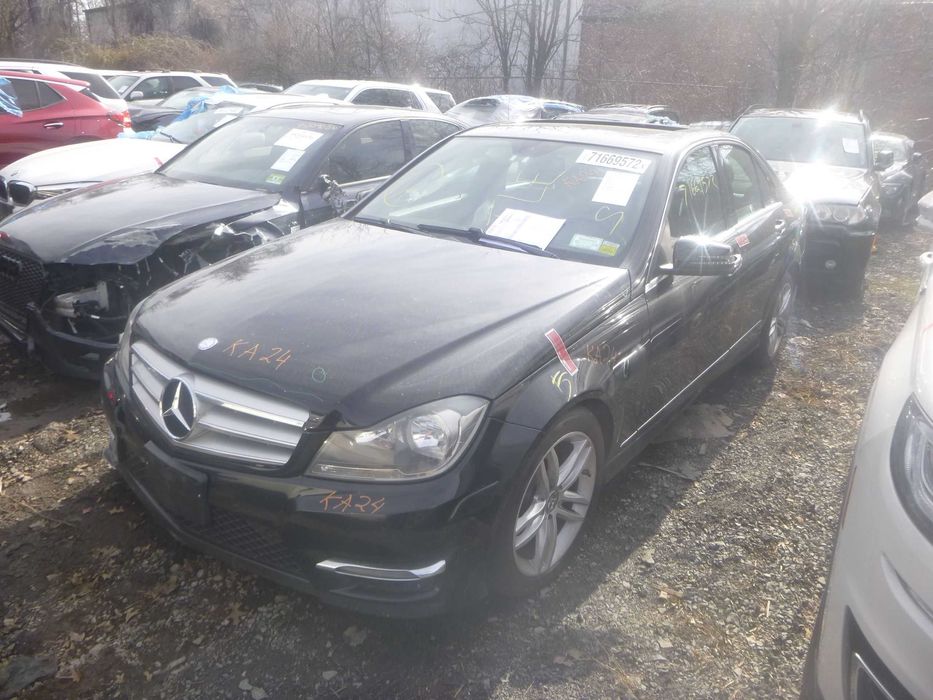 Разборка Мерседес 204 ШРОТ USA. Запчасти Mercedes w204 США