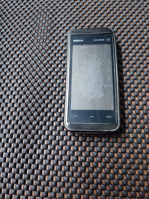 Nokia 5530 на запчастини