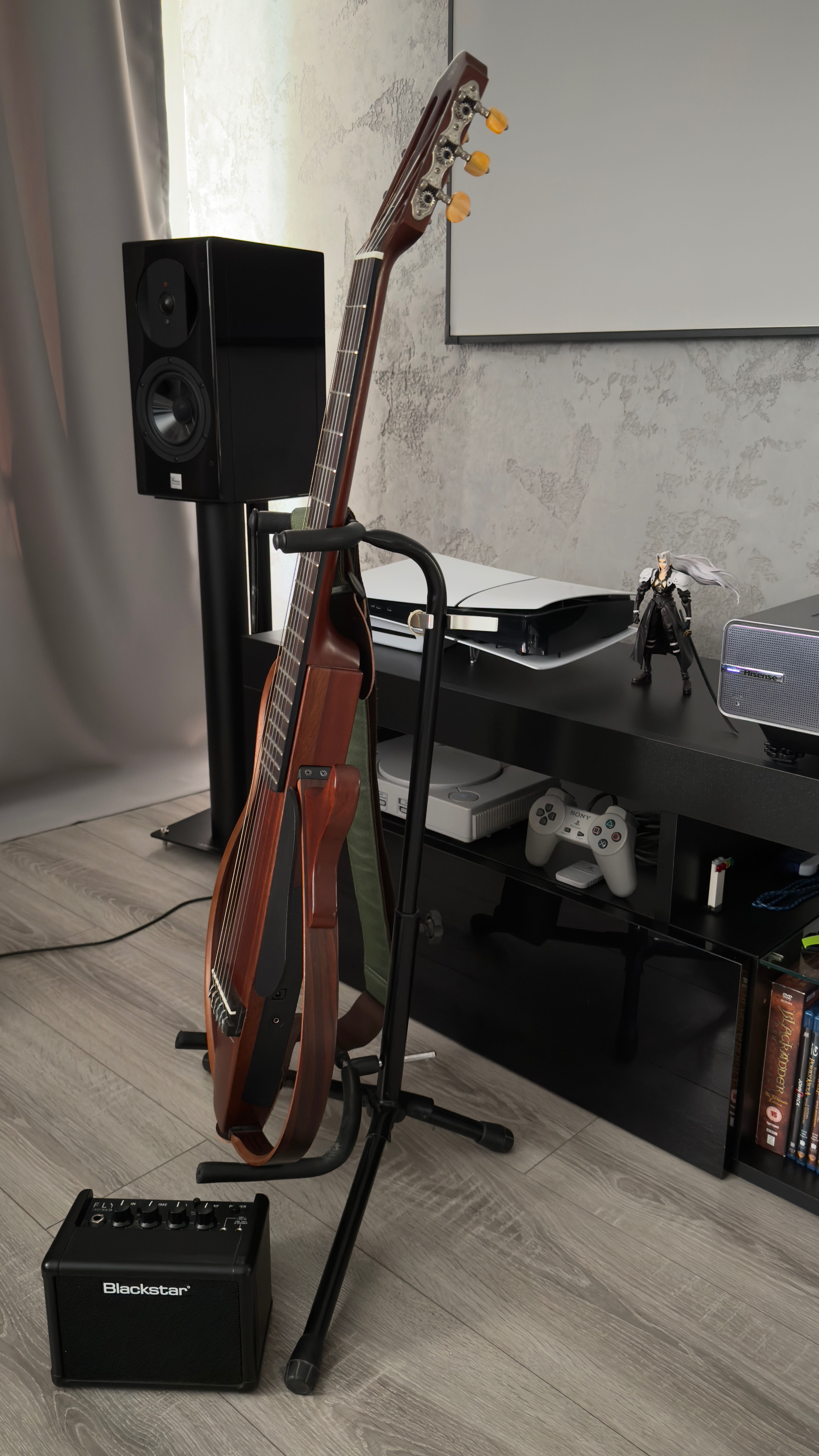 Gitara elektro- klasyczna Yamaha SLG200NT