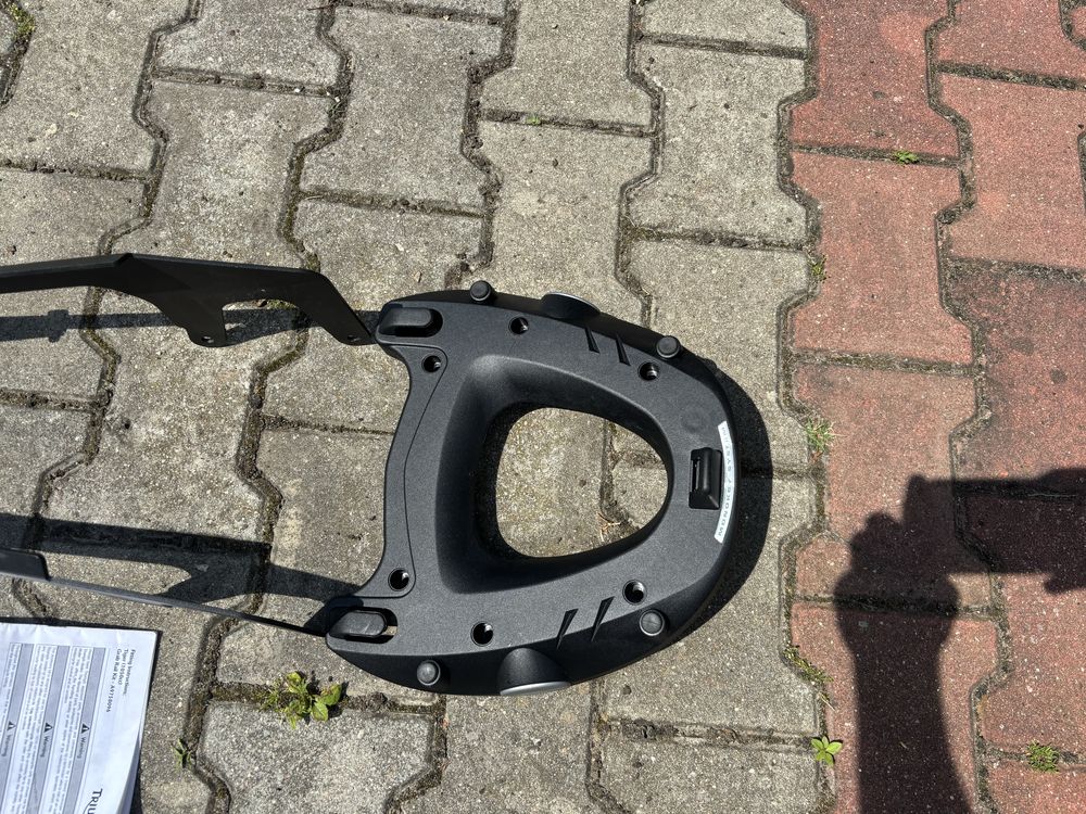 Stelaż, Mocowanie kufra centralnego Triumph Tiger 1050 06/12r