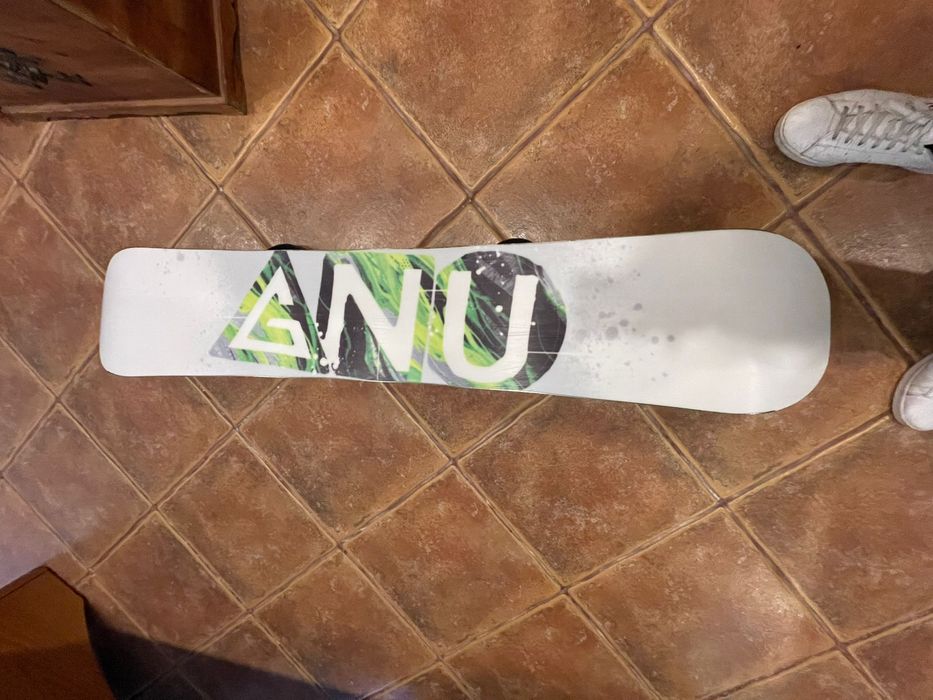 Prancha SnowBoard GNU Carbon 153