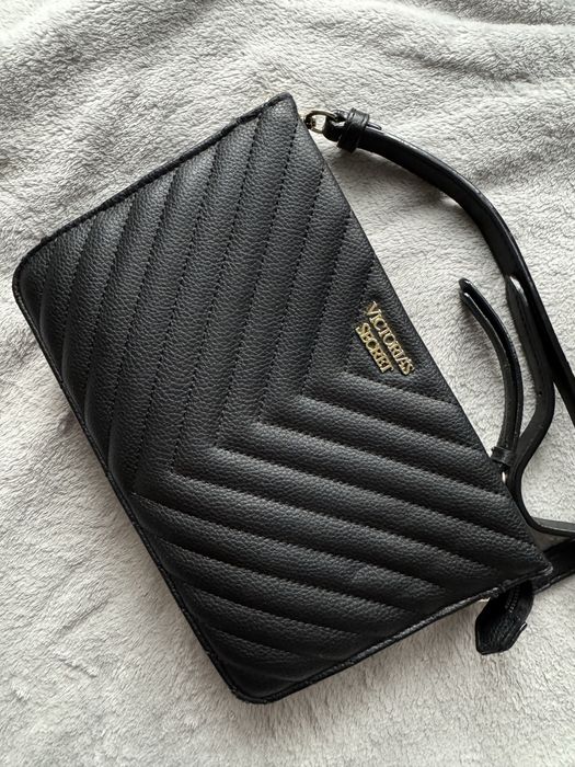 Torebka na ramię crossbody Victoria’s Secret
