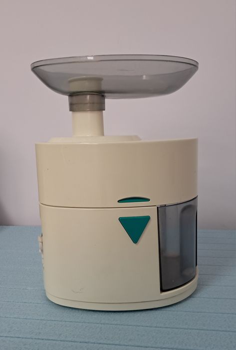 Соковыжималка Scarlett SC- 011 абсолютно исправная