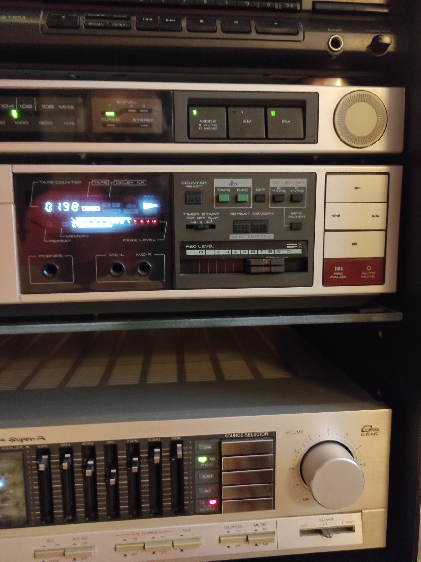Кассетная дека AKAI GX-A5X + тюнер  AT-A1