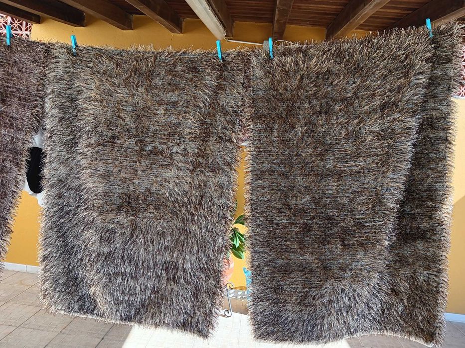 Tapetes Castanho (Conjunto 3) 190x140(1) e 140x90 (2)