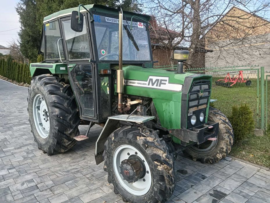 Traktor Massey Ferguson